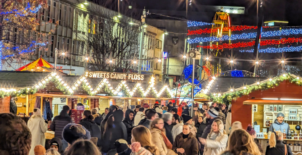 The popular Plymouth Christmas Market returns to the Piazza - Visit ...